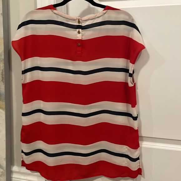 Tommy Hilfiger - Picture 3 of 5